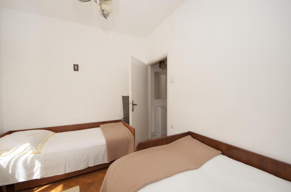 Apartments Gorana 斯普利特卡 客房 照片