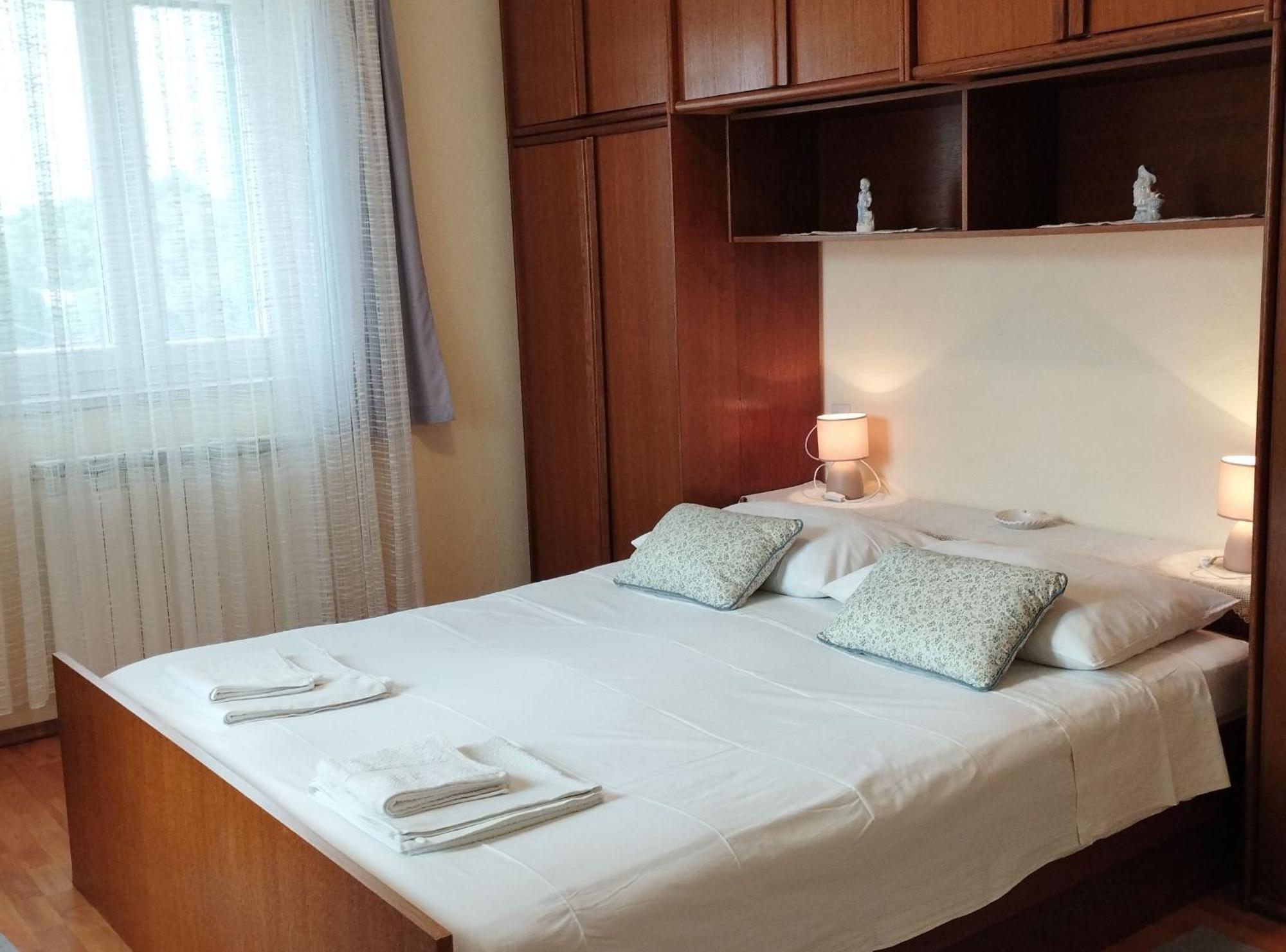 Apartments Gorana 斯普利特卡 外观 照片